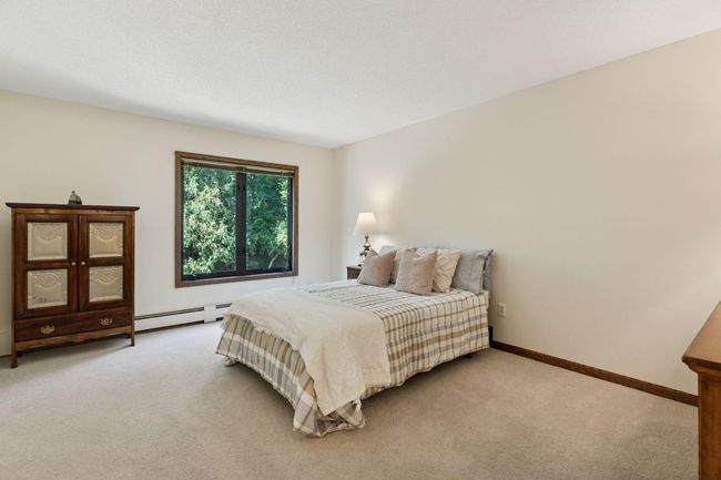 Huge primary bedroom | Image 13