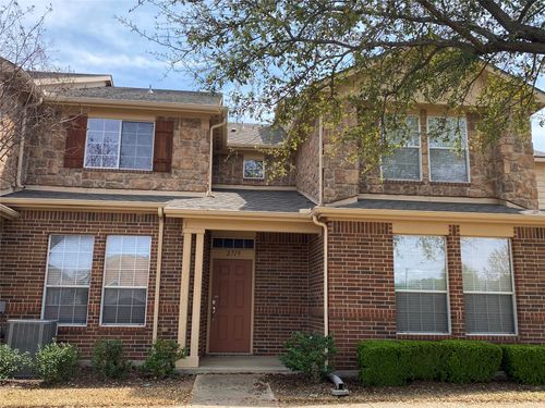 2719 Olympic Park Dr, Grand Prairie, TX, 75050-1321 | Card Image