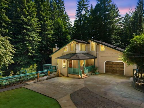 3253 Greenwood Heights Dr, Kneeland, CA, 95549-8913 | Card Image