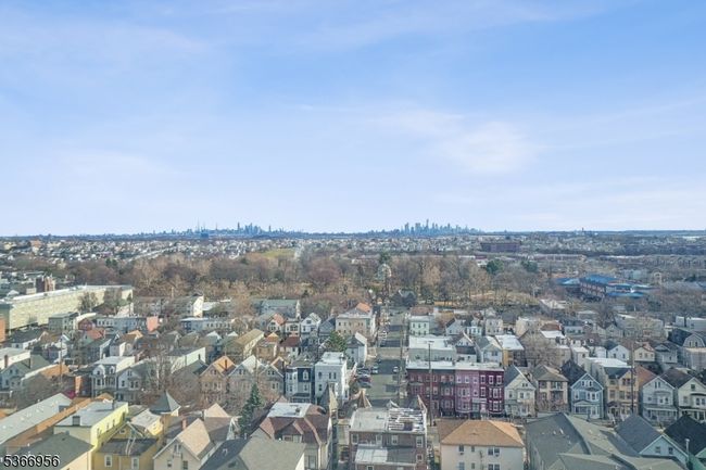 APT-6B - 375 Mount Prospect Ave, Townhouse with 3 bedrooms, 2 bathrooms and null parking in Newark NJ | Image 32