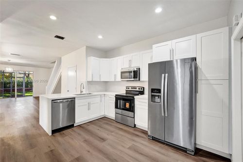 1978-1978 Madeira Dr, Weston, FL, 33327-1914 | Card Image