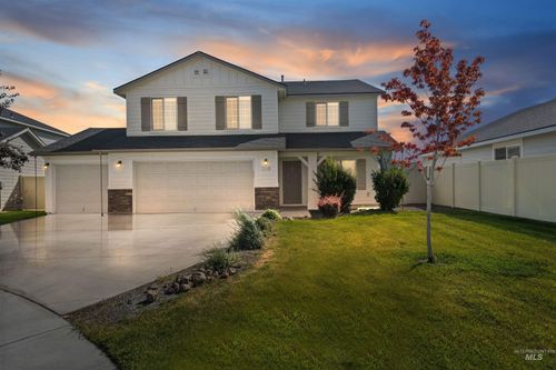 3118 N Saratov Way, Kuna, ID, 83634-4856 | Card Image