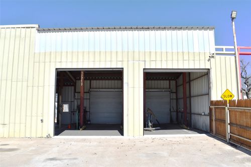 a-2000 Northwest Pkwy, Azle, TX, 76020-2020 | Card Image