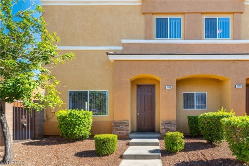 1090-9303 Gilcrease Ave, Las Vegas, NV, 89149-6120 | Card Image
