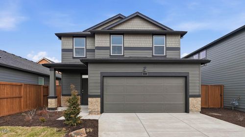 21705 Se Stromboli Ln, Bend, OR, 97702-1740 | Card Image
