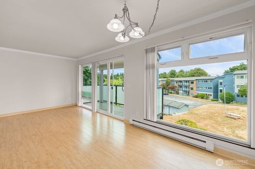 apt-518-15146 65th Ave S, Tukwila, WA, 98188-2522 | Card Image