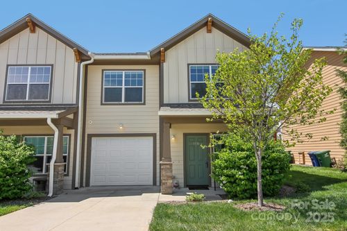 1110 Lynwood Forest Rd, Arden, NC, 28704-1128 | Card Image