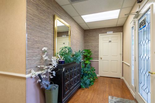 b-2335 W Green Oaks Blvd, Arlington, TX, 76016-1222 | Card Image