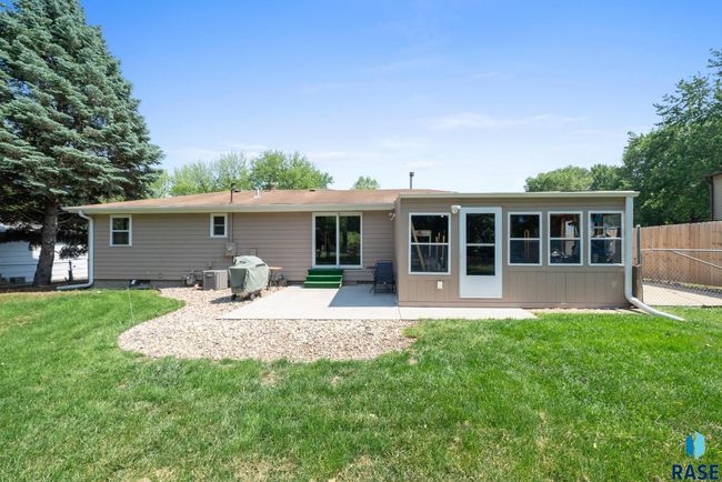 2013 E Sylvan Cir, House other with 4 bedrooms, 2 bathrooms and null parking in Brandon SD | Image 48