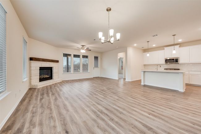 1405 Cedar Trl, House other with 4 bedrooms, 4 bathrooms and null parking in Azle TX | Image 13