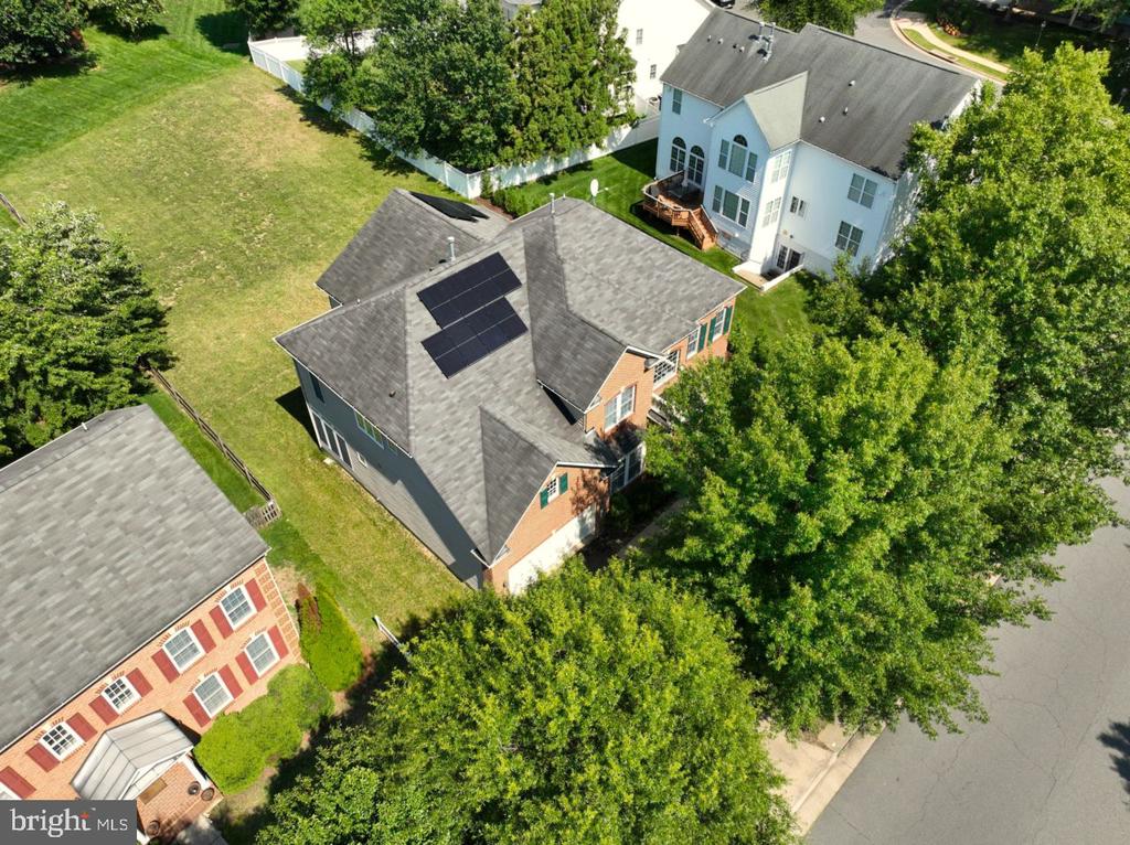 Residential in WOODBRIDGE 5