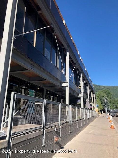 w-5-710 E Durant Ave, Aspen, CO, 81611-2085 | Card Image