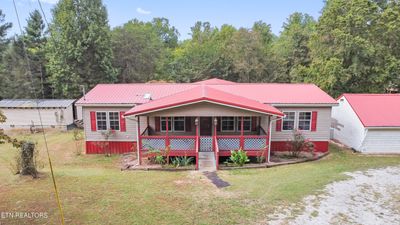 219 Chestnut Circle, House other with 3 bedrooms, 2 bathrooms and null parking in LaFollette TN | Image 1