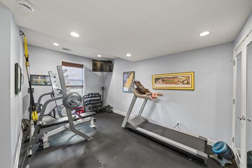 15533 England St, Overland Park, KS, 66221-9334 | Card Image