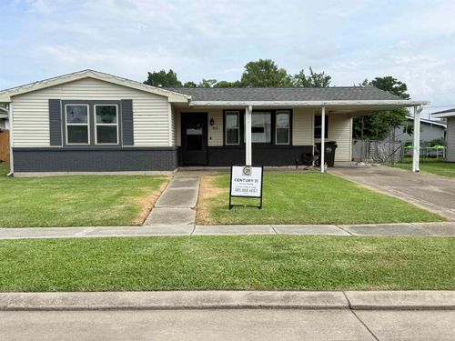 415 Elysian Dr, Houma, LA, 70363-6920 | Card Image