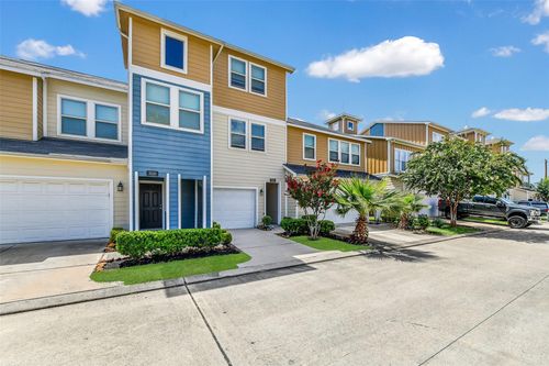 3518 Terreno Vista Blvd, Pasadena, TX, 77504-2229 | Card Image
