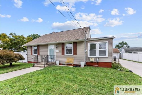 226 Bergen St, Hamilton, NJ, 08610-5815 | Card Image