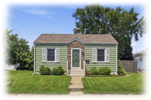 2348 W High St, Davenport, IA, 52804-2904 | Card Image