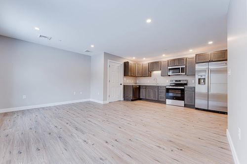 2-3 Strafford Rd, Rochester, NH, 03867-4107 | Card Image