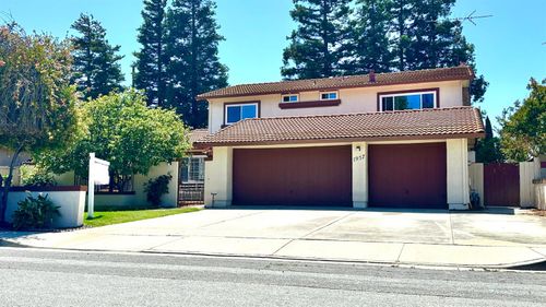 1957 Cape Horn Dr, San Jose, CA, 95133-1511 | Card Image