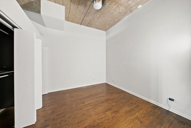 UNIT-109 - 1070 W 15 Th St, Condo with 2 bedrooms, 1 bathrooms and 1 parking in Chicago IL | Image 15