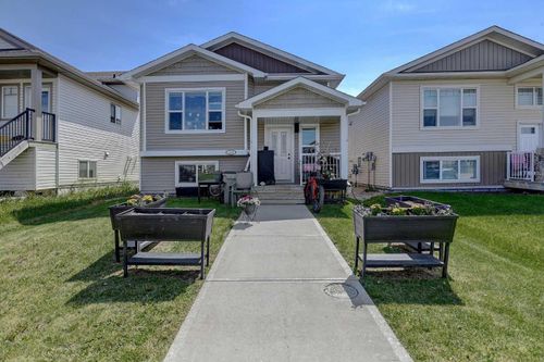 11539 75 Avenue, Grande Prairie, AB, T8W0J4 | Card Image