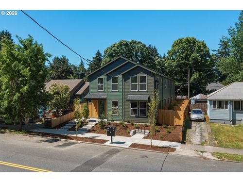 3-6185 N Albina Ave, Portland, OR, 97217-1802 | Card Image