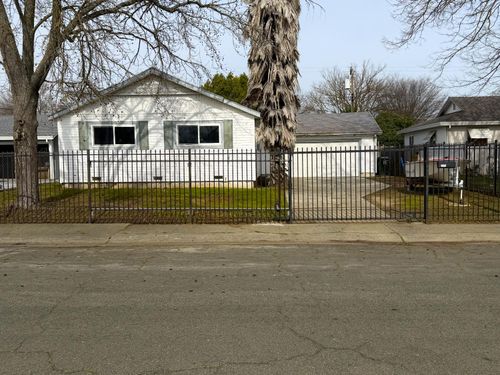 2025 50th Ave, Sacramento, CA, 95822-3964 | Card Image