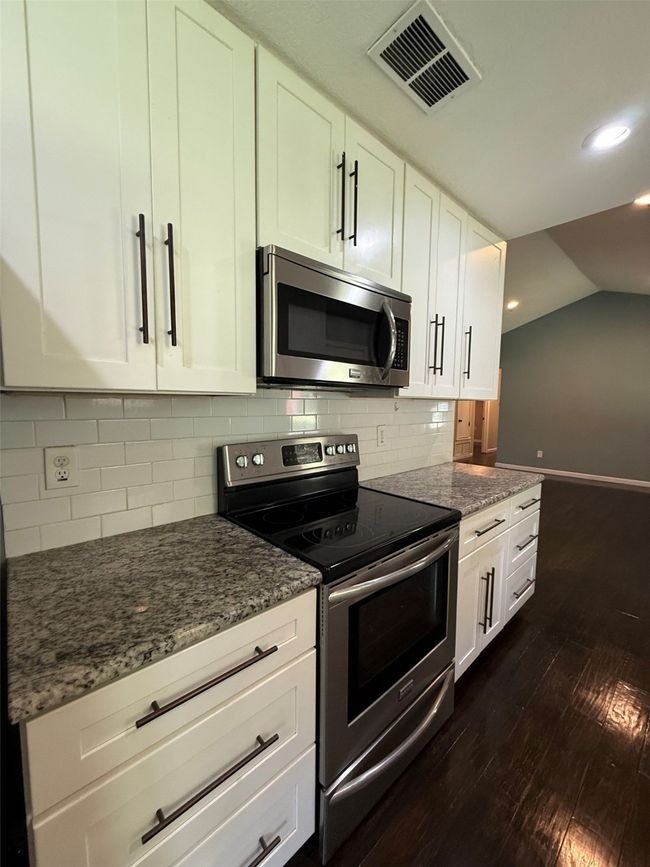 1502 Robin St, House other with 3 bedrooms, 2 bathrooms and null parking in Mineola TX | Image 19