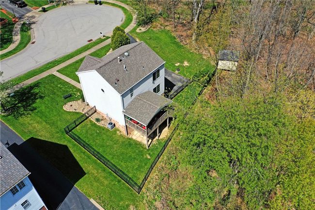 290 Shady Glen Dr, House other with 3 bedrooms, 2 bathrooms and null parking in Coraopolis PA | Image 4