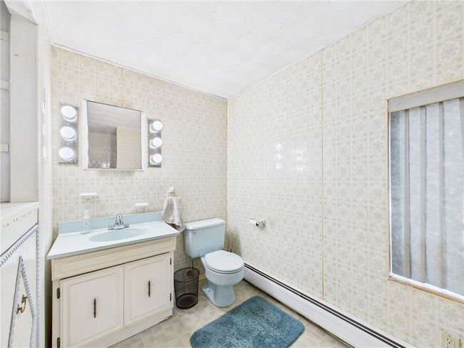 2nd floor bathroom | Image 24
