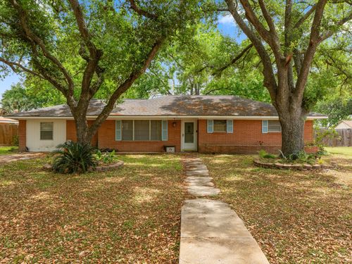 208 Lindsey Avenue, Bay City, TX, 77414 | Card Image