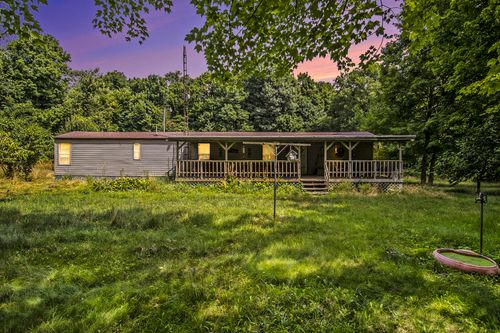 33497 School St, Eau Claire, MI, 49111-9535 | Card Image