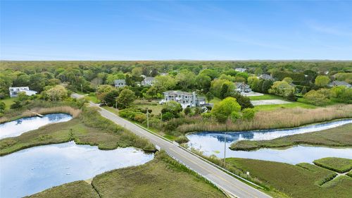 14 S Country Rd, Westhampton, NY, 11977-1546 | Card Image