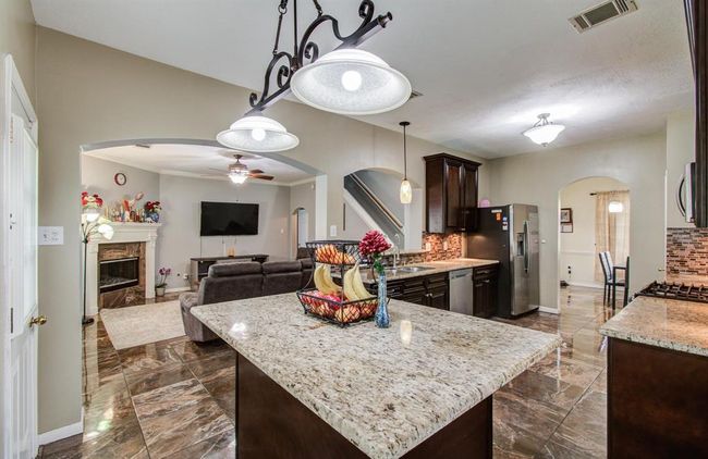 3203 Blaesser Dr, House other with 4 bedrooms, 3 bathrooms and 2 parking in Pearland TX | Image 17