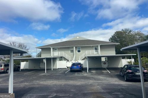 apt-206-8350 Savannah Trace Cir, TAMPA, FL, 33615-5513 | Card Image