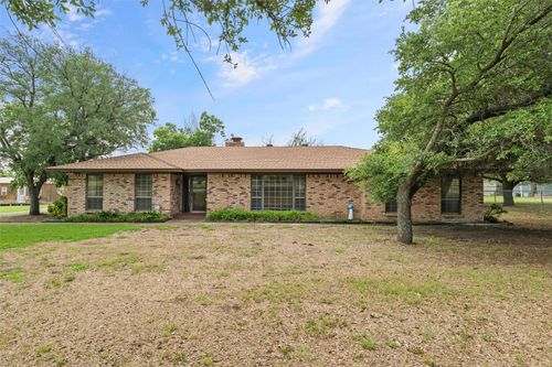 7220 Tucker Dr, Weatherford, TX, 76085-8161 | Card Image