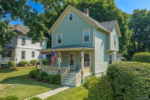 17 Spring St, Pawling, NY, 12564-1131 | Card Image