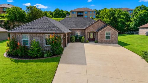 138 Stoney Pointe Dr, Hollister, MO, 65672-4101 | Card Image