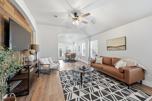 3321 Versante Dr, Bedford, TX, 76021-4082 | Card Image