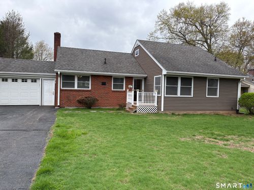 93 Ridgewood Road, East Hartford, CT, 06118 | Card Image