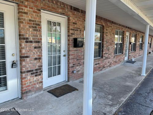 10-412 Us-90, Bay Saint Louis, MS, 39520 | Card Image