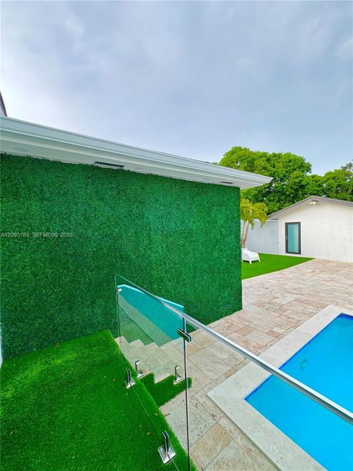 2121 Sw 61st Ave, Miami, FL, 33155-2048 | Card Image