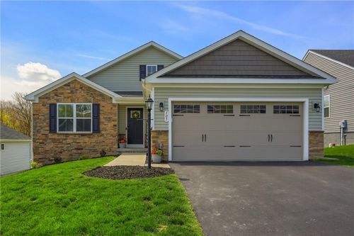 105 Touchstone Ct, Harmony, PA, 16037-0038 | Card Image