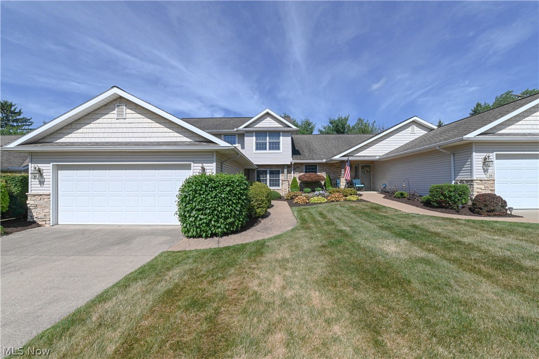 Hidden Pond Dr, Doylestown, OH 44230