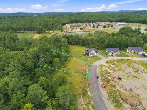 98 Fieldstone Dr, Augusta, ME, 04330-8254 | Card Image