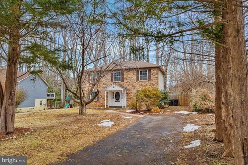 4098 Tarpon Ln, WOODBRIDGE, VA, 22193-2338 | Card Image