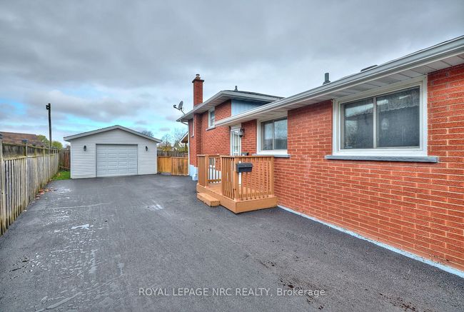 7405 Susan Cres, House other with 4 bedrooms, 2 bathrooms and 4 parking in Niagara Falls ON | Image 10