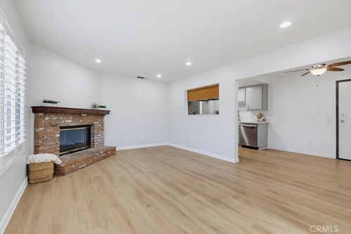 g-9542 Mayne St, Bellflower, CA, 90706-5260 | Card Image