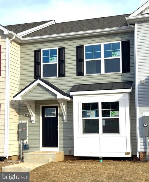 160 Olga Dr, MARTINSBURG, WV, 25403-1807 | Card Image